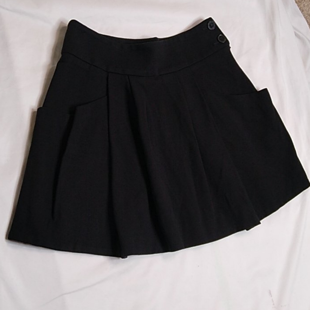 Original Lacoste pleaded Miniskirt NWOT 6
